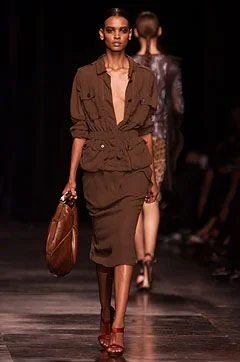 Look 18